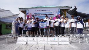 Homepage 51 Seremoni Program TJSL Konservasi Terumbu Karang bersama 4 Shipping Line