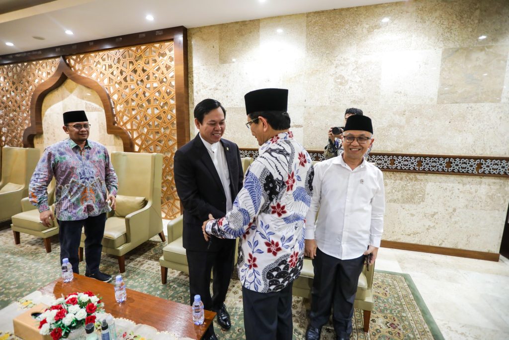 Sultan Apresiasi Penyelenggaraan Haji 2025, Dorong Revisi UU dan Penambahan Petugas 2 WhatsApp Image 2025 07 01 at 08.05.36 1