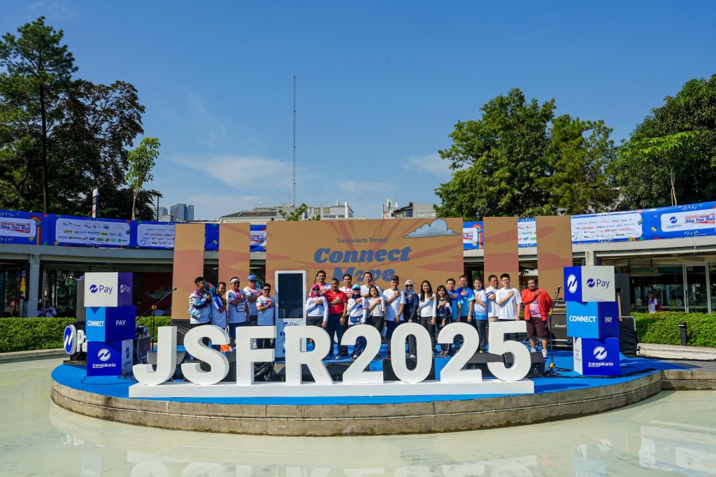 Transjakarta Sukses Gelar Jakarta Sky Fun Run 2025 Lari di Jalur Langit, Rayakan Nostalgia 80-an 2 WhatsApp Image 2025 07 07 at 11.22.57 1