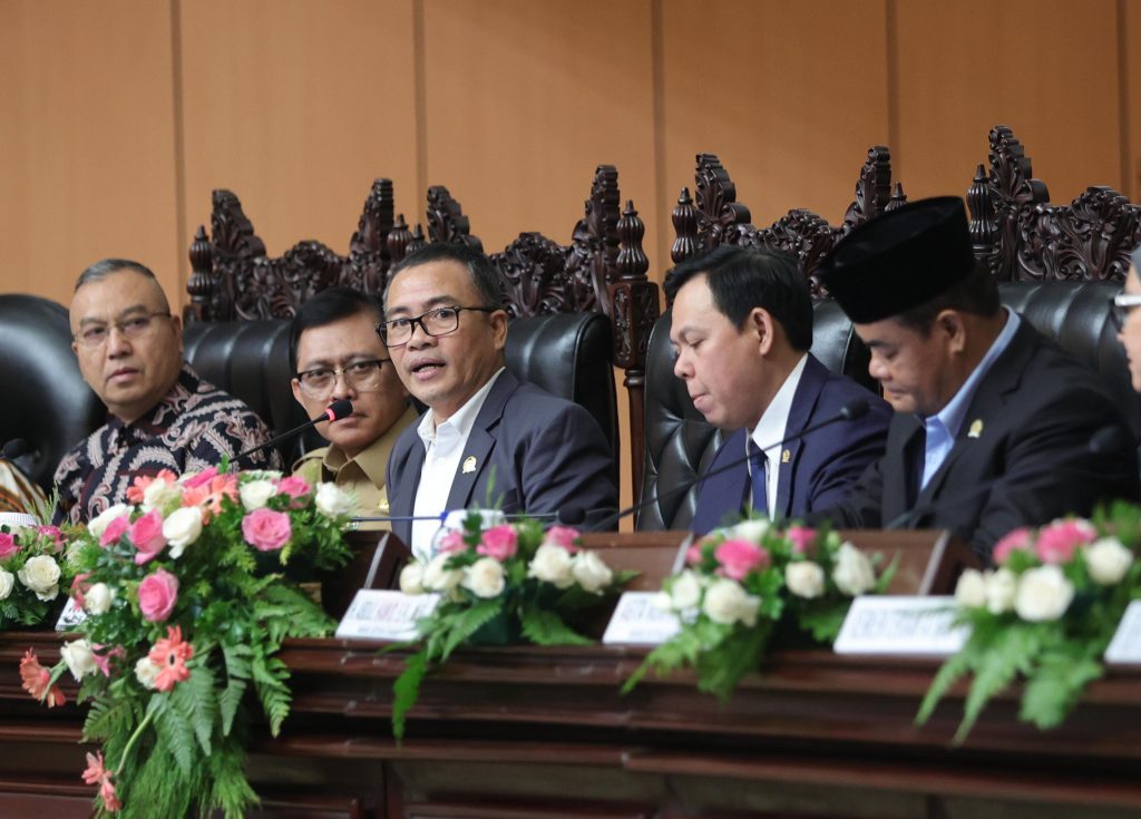 BULD DPD RI Gelar Diseminasi UU Cipta Kerja, Sultan Tegaskan RTRW Harus Pro-Rakyat dan Berkelanjutan 1 WhatsApp Image 2025 07 14 at 15.38.00