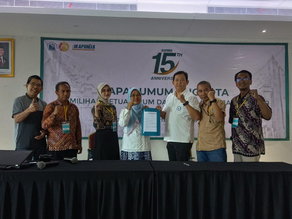 Roro Dwi Handayani Terpilih Pimpin IKAPUNIJA 2025–2029, Siap Bawa Alumni PNJ Menuju Era Inklusif dan Berdampak 1 WhatsApp Image 2025 07 20 at 08.36.38 1