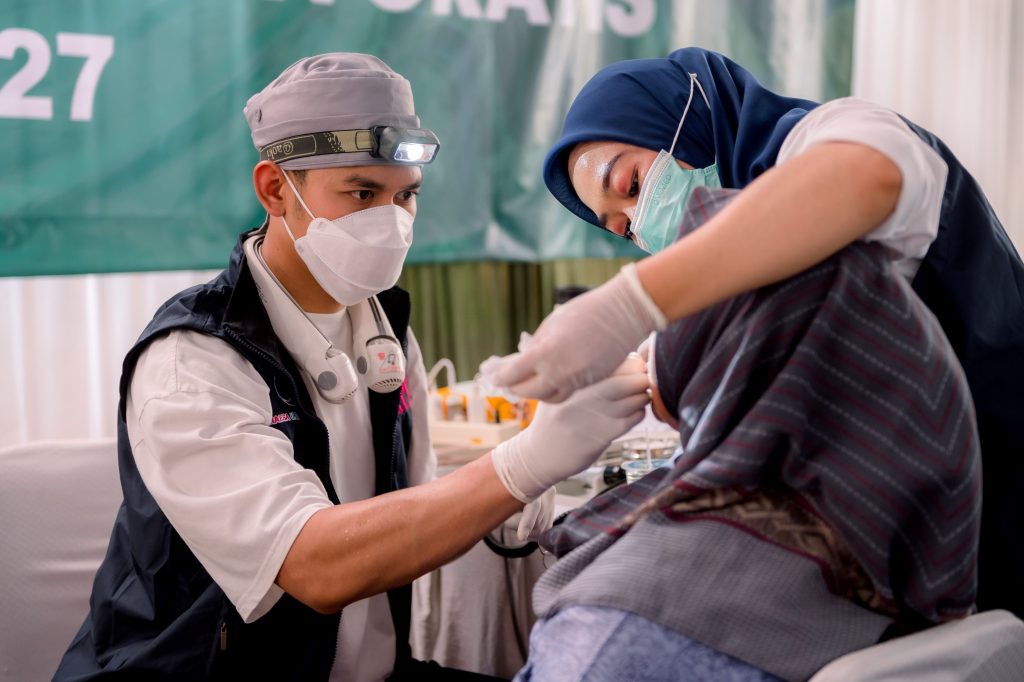 Maesa Dental Clinic Gelar Bakti Sosial, Berikan Layanan Kesehatan Gratis untuk Ratusan Warga Tangerang 2 Maesa Dental Clinic Berikan Layanan Kesehatan Gratis bagi Ratusan Warga Tangerang 2
