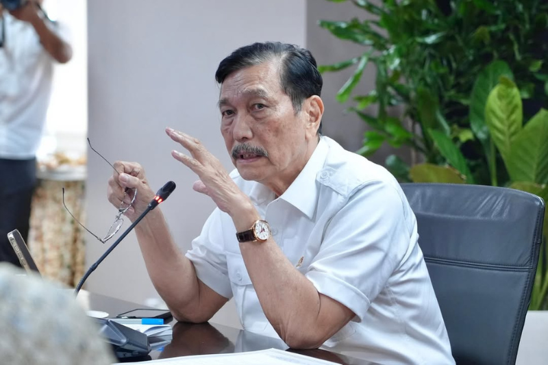 Luhut Dukung Gaya Koboi Purbaya Awasi MBG dan Rokol Ilegal 1 Untitled design 77