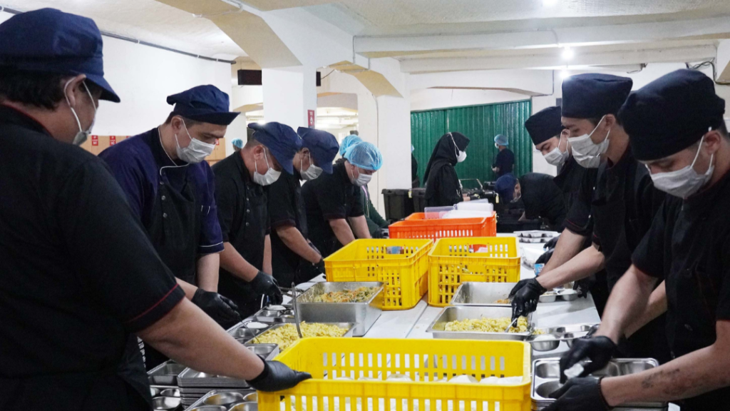 5.000 Juru Masak Turun Gunung Menyelamatkan MBG 1 01JVK6HCH445Q2NTNZ463S2AY2