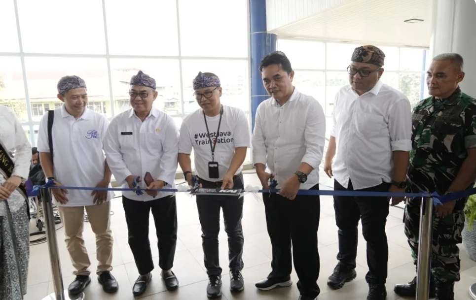 1760767749 1000418992