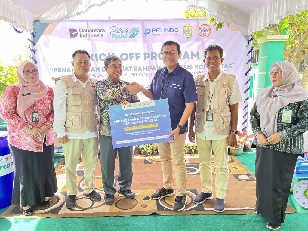 Pelindo Terminal Petikemas dan Universitas Lambung Mangkurat Bersinergi Tangani Krisis Sampah di Banjarmasin Lewat Pemberdayaan Komunitas 1 Foto2