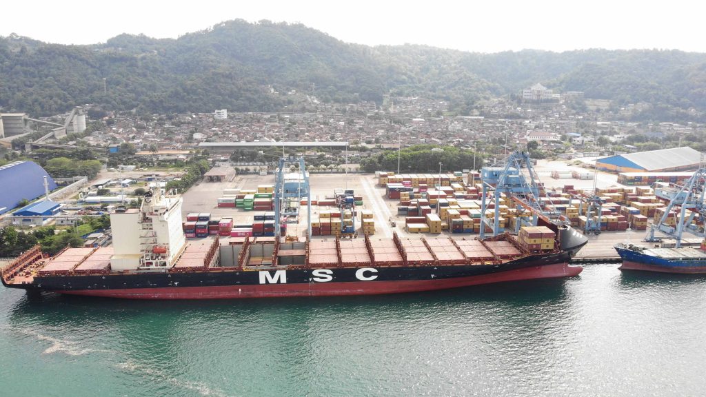 MSC Beira IV Sandar di IPC TPK Area Panjang