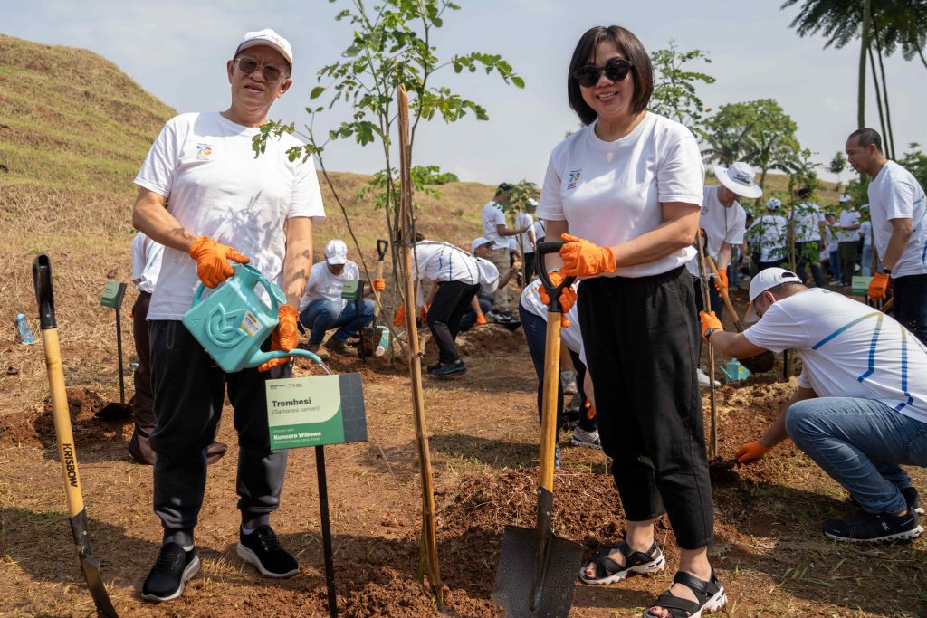 Kawan Lama Group Wujudkan Komitmen Lingkungan Lewat 25.000 Pohon 2 Trees For Tomorrow 1