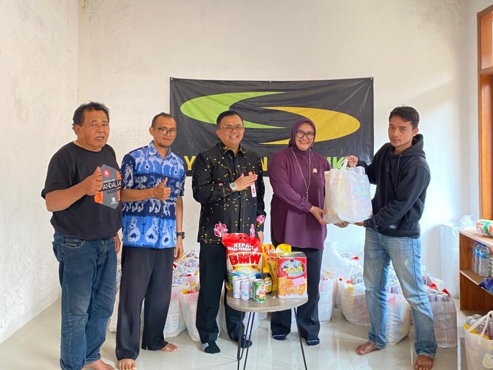 Senator Agita Nurfianti Serahkan Bantuan untuk Dukung Pemulihan Korban NAPZA di Bandung 1 WhatsApp Image 2025 10 08 at 08.01.51 edited