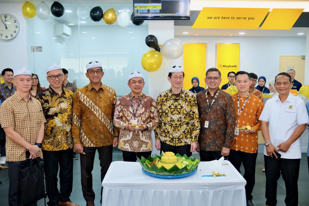 Maybank Indonesia Resmikan KCP Subang, Perluas Layanan dan Dorong Pertumbuhan Ekonomi Jawa Barat 1 Maybank KCP Subang Photo 1