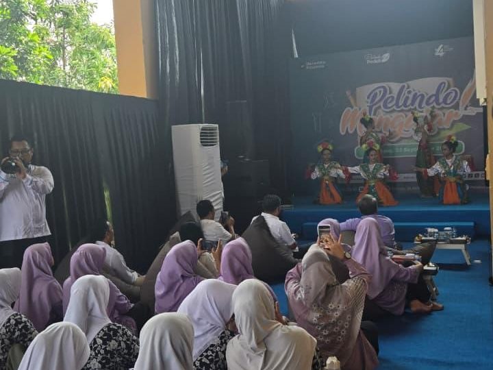 PT SPSL dan PT API Ajak Siswa SMAN 2 Cibitung Kenal Lebih Dekat Dunia Kepelabuhanan Lewat Program “Pelindo Mengajar” 1 WhatsApp Image 2025 11 06 at 08.14.26 edited