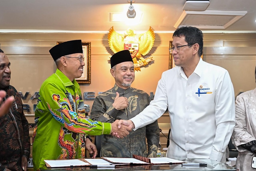 downloadgram.org 572967978 17852167353573700 2674669763193214980 n