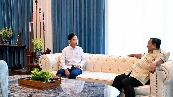 wakil presiden gibran rakabuming bertemu presiden prabowo subianto untuk melaporkan hasil ktt g20 di johannesburg afrika selat 1764075887477 169