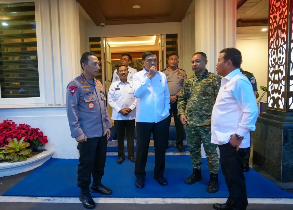 Konsolidasi Aparat Bencana: Menko Polkam Panggil Kapolri, Panglima TNI, dan Kepala BIN 1 556bd648 68e1 4677 b7d4 fdf751e177ed