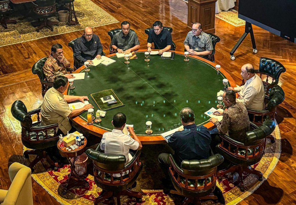 1000485999 2048x1419 1