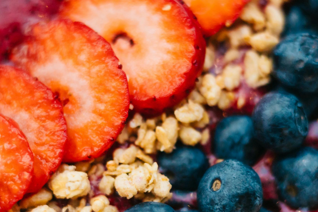 Sering Diremehkan 8 Buah Rendah Kalori Ini Ternyata Jadi Rahasia Tubuh Ideal dan Awet Muda Wanita 2 edited 1