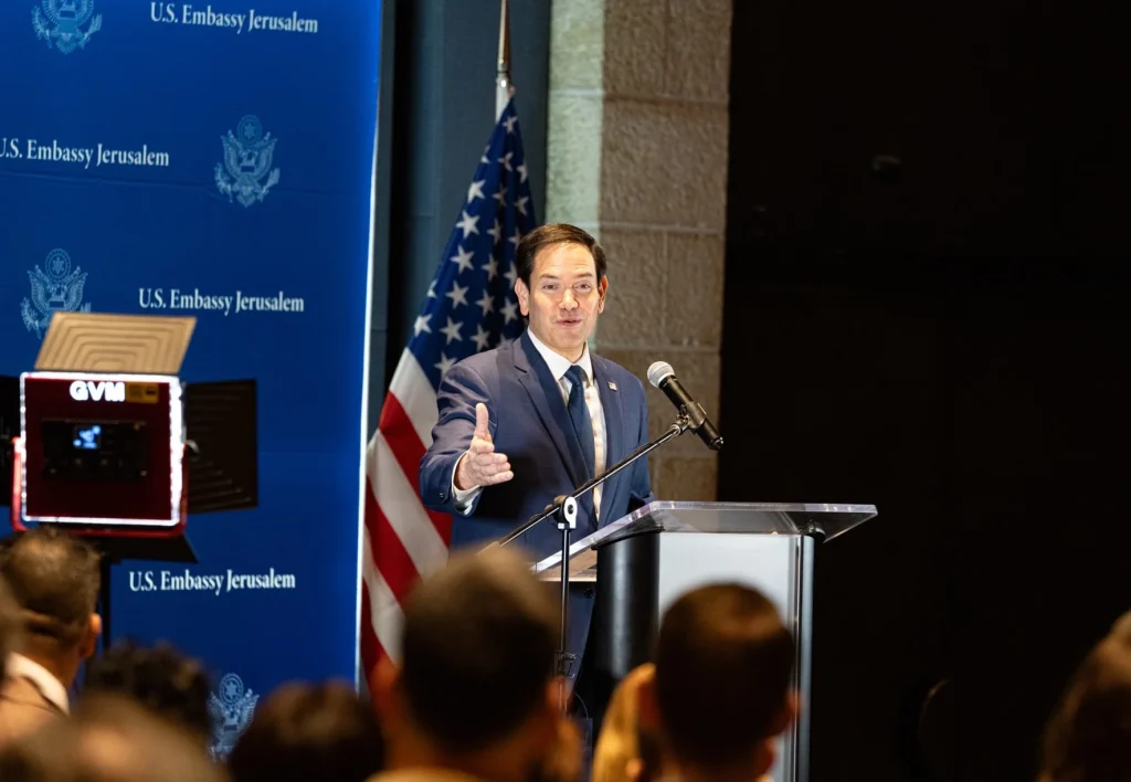 Rubio Sebut AS Serang Iran Secara Proaktif, Trump Beri Penjelasan Berbeda 1 1763092292903 gj7lwqmwwaafejx