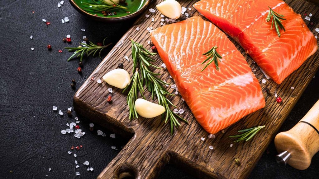 7 Manfaat Ikan Salmon yang Luar Biasa untuk Kesehatan Tubuh
