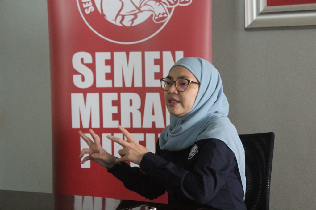 Nyiayu Chairunnikma Head of Marketing Semen Merah Putih PT Cemindo Gemilang Tbk 1 2