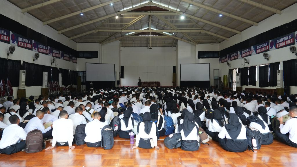 PNJ Perkuat Karakter 2.760 Mahasiswa melalui Program Bela Negara, Bangun Disiplin dan Semangat Kebersamaan 3 DSC03068