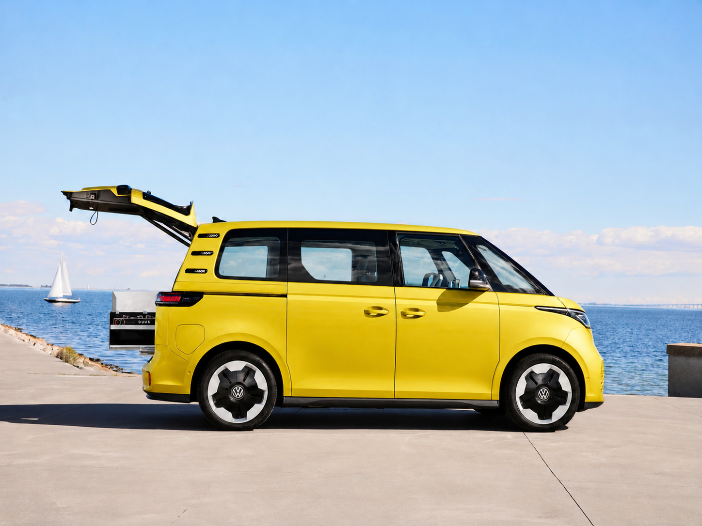 Volkswagen ID. Buzz dalam balutan warna monotone Lime Yellow