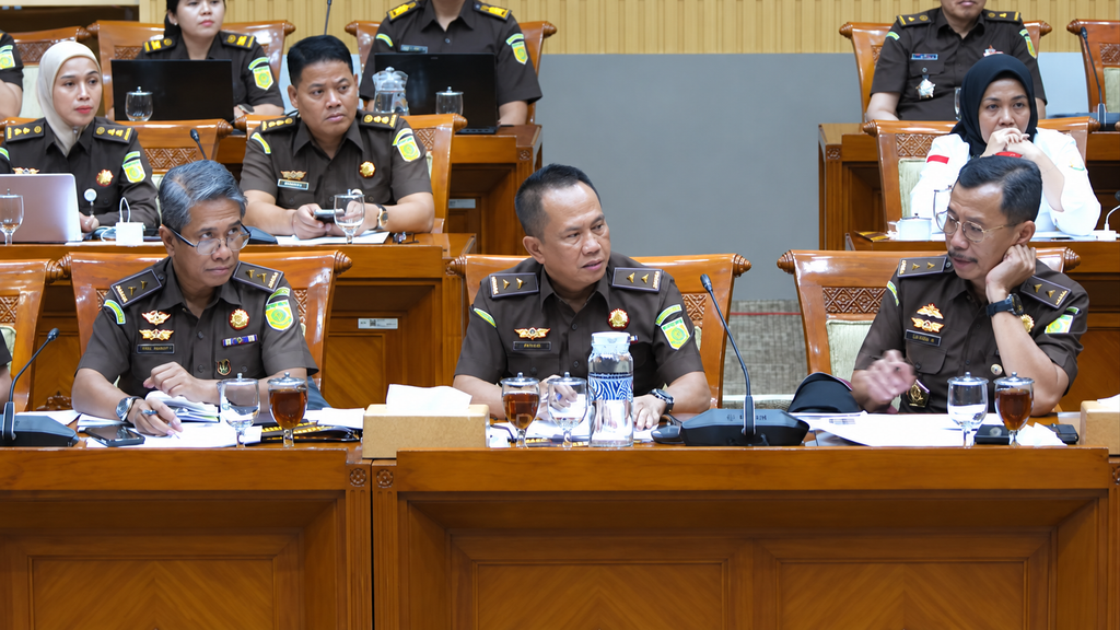 Uang Sitaan Kejaksaan Triliunan Rupiah Masuk Kas Negara, Transparansi Jadi Sorotan DPR 2 ChatGPT Image 9 Sep 2026 23.31.16