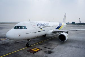 Foto 2 Transnusa Airbus A320 3