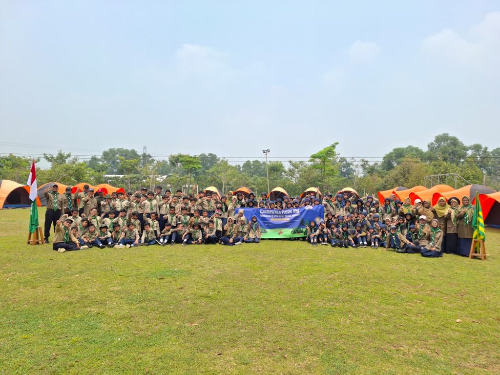 Kemah Perkajum SD Muhammadiyah 2 Sukmajaya Bentuk Karakter
